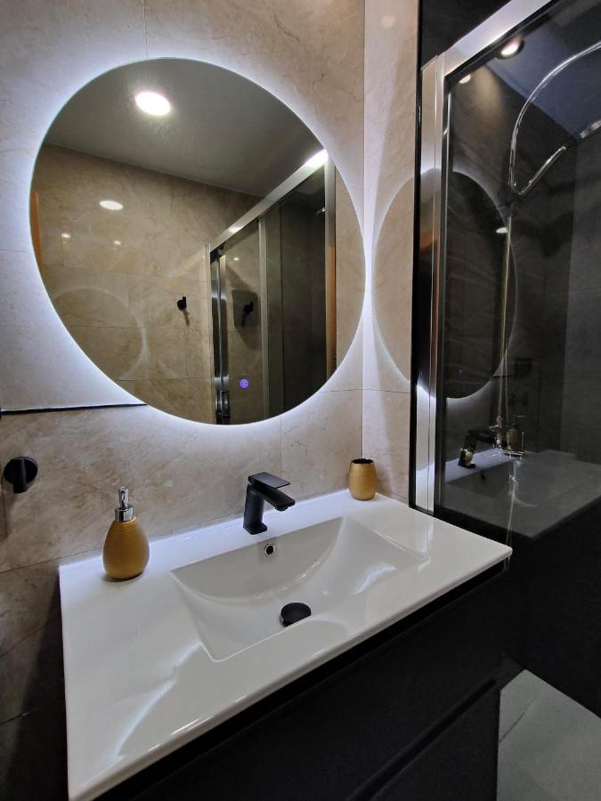 Budha Luxury Apartment Centro Historico De Malaga Luaran gambar